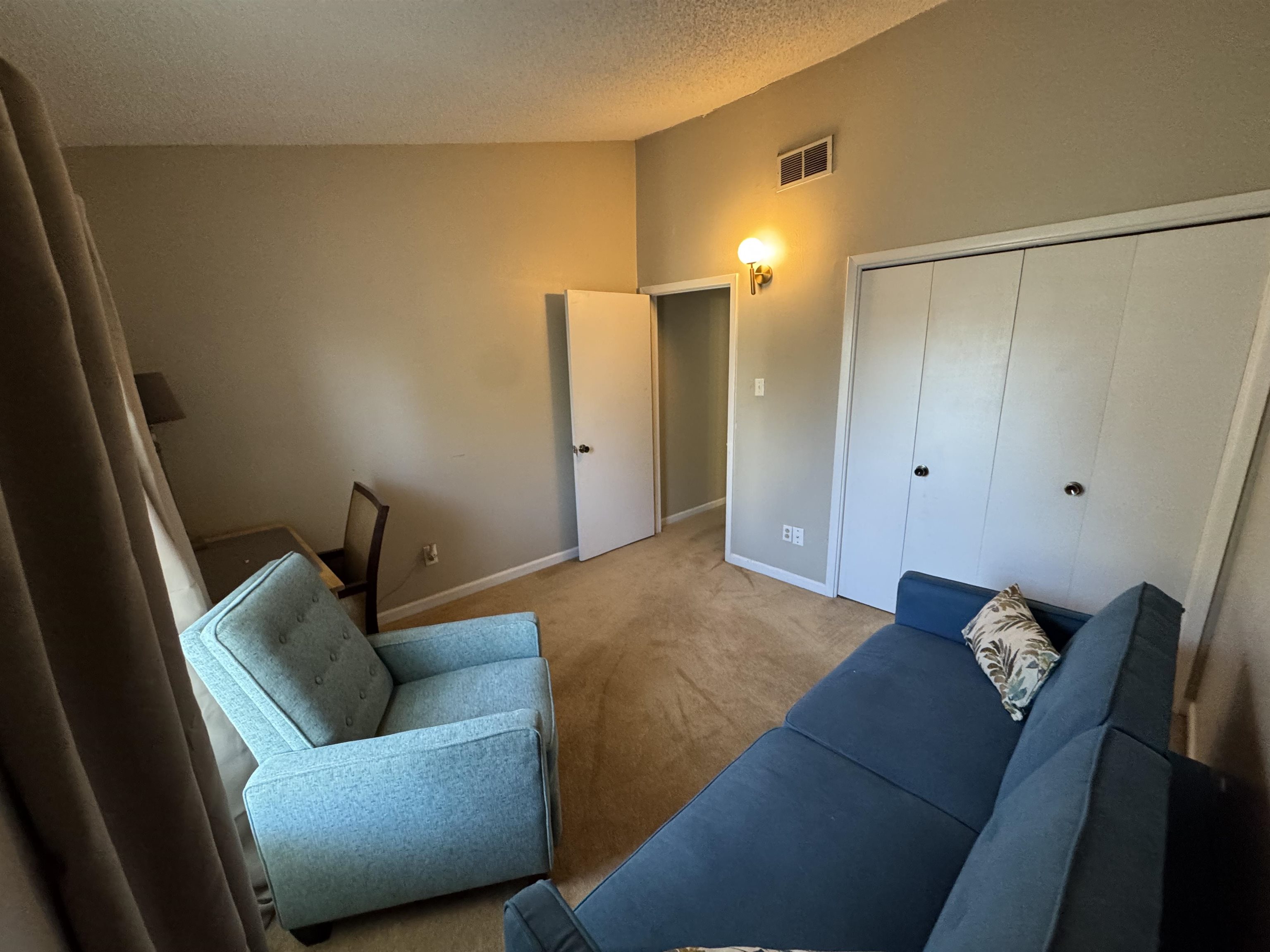 1906 Allenby Road Germantown, TN 38139 - Photo 3 of 31 a living room with furniture