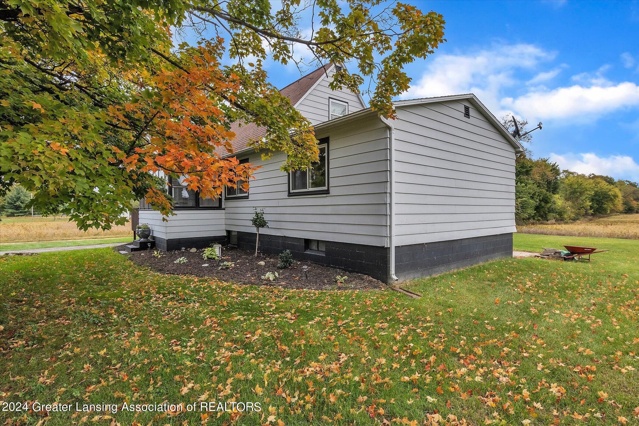 4751 Walker Road Leslie, MI 49251 - Photo 3 of 32 02-4751-Walker-Rd-WindowStill-Real-Estat