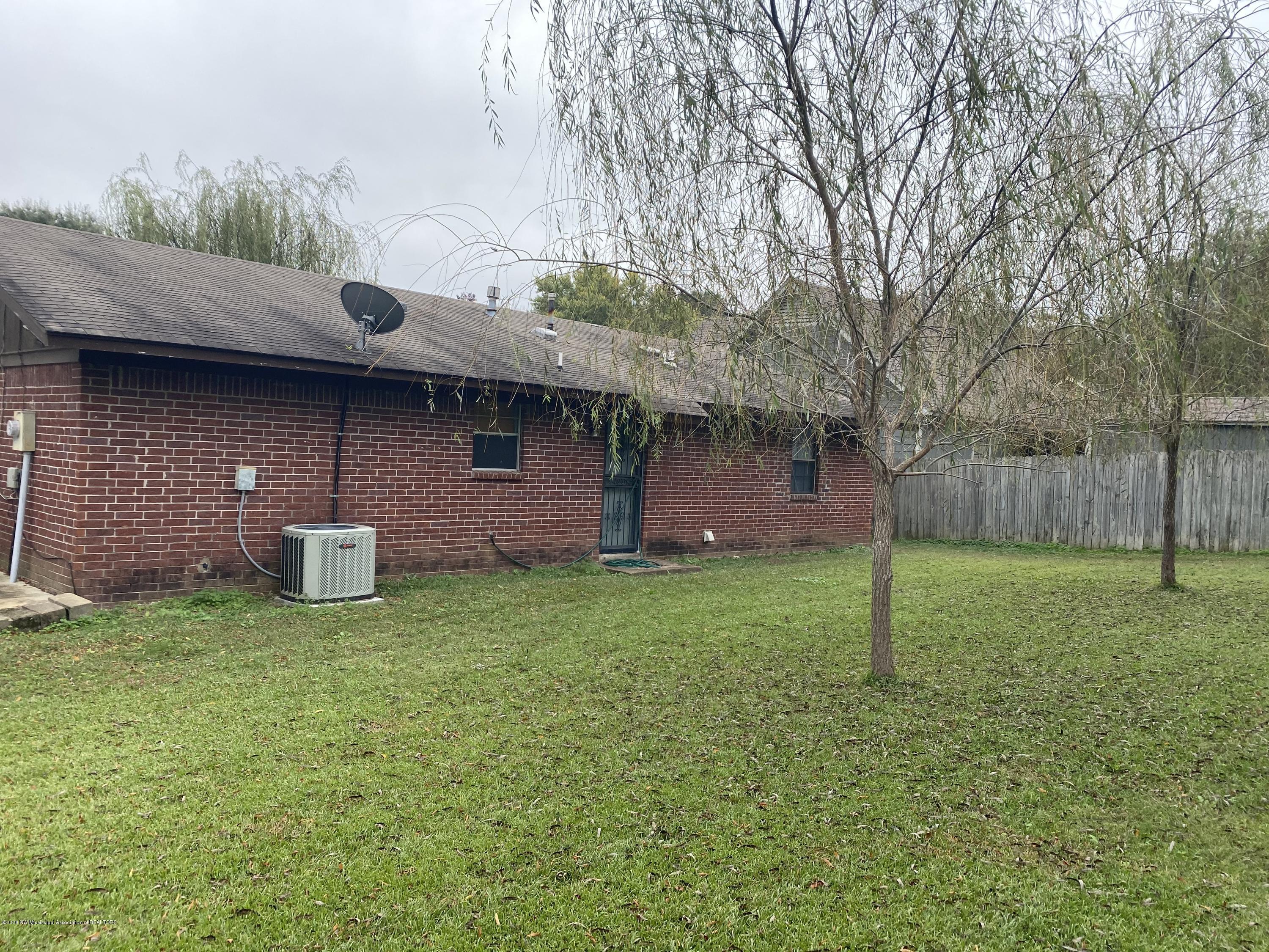 6385 Forestgate Road Horn Lake, MS 38637 - Photo 17 of 18 Back