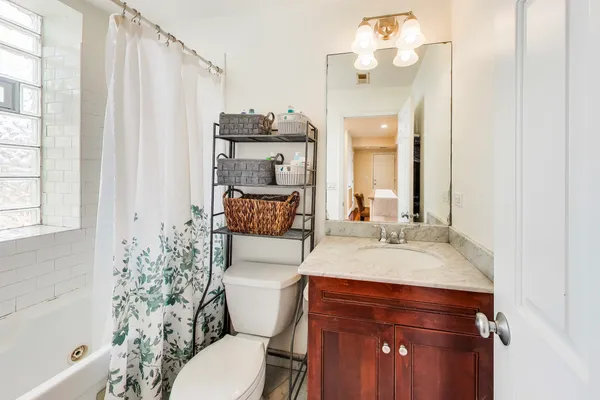 $175,000 | 3414 West Cullom Avenue, Unit 2, Chicago, IL 60618