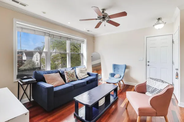 $175,000 | 3414 West Cullom Avenue, Unit 2, Chicago, IL 60618