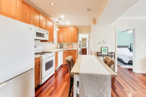 $175,000 | 3414 West Cullom Avenue, Unit 2, Chicago, IL 60618