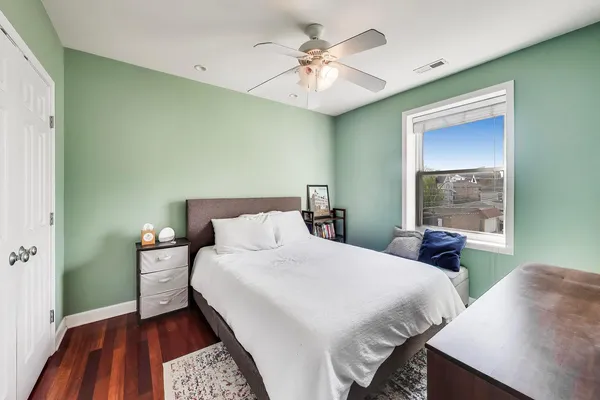 $175,000 | 3414 West Cullom Avenue, Unit 2, Chicago, IL 60618