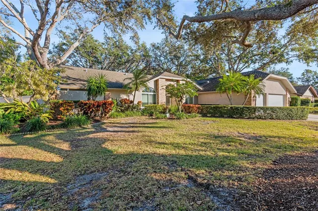 a front view of house with yard