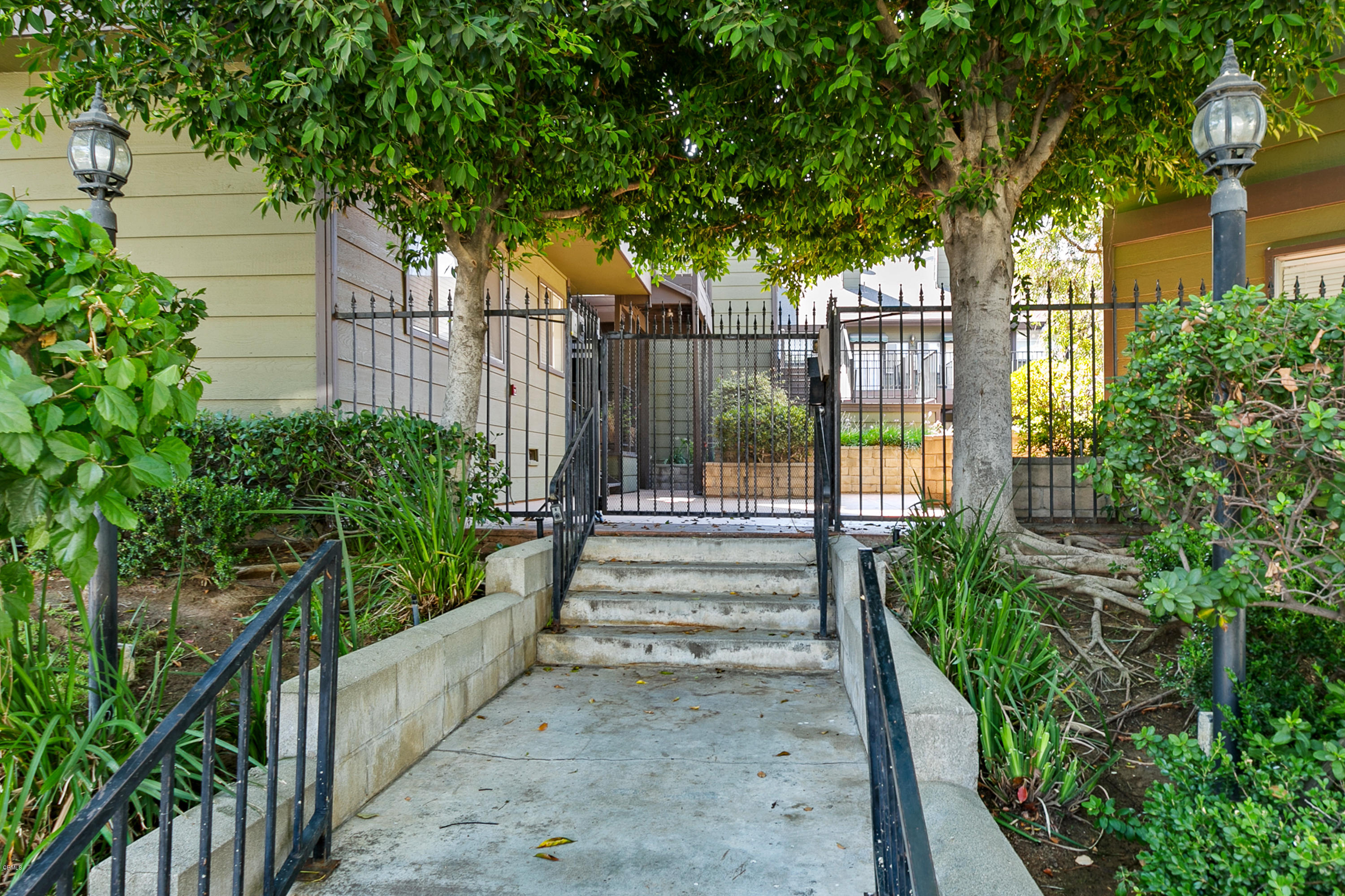 246 Alpine Street, Unit 12 Pasadena, CA 91106 - Photo 15 of 21 egpimaging_246AlpineStreet12_001_FLEXMLS