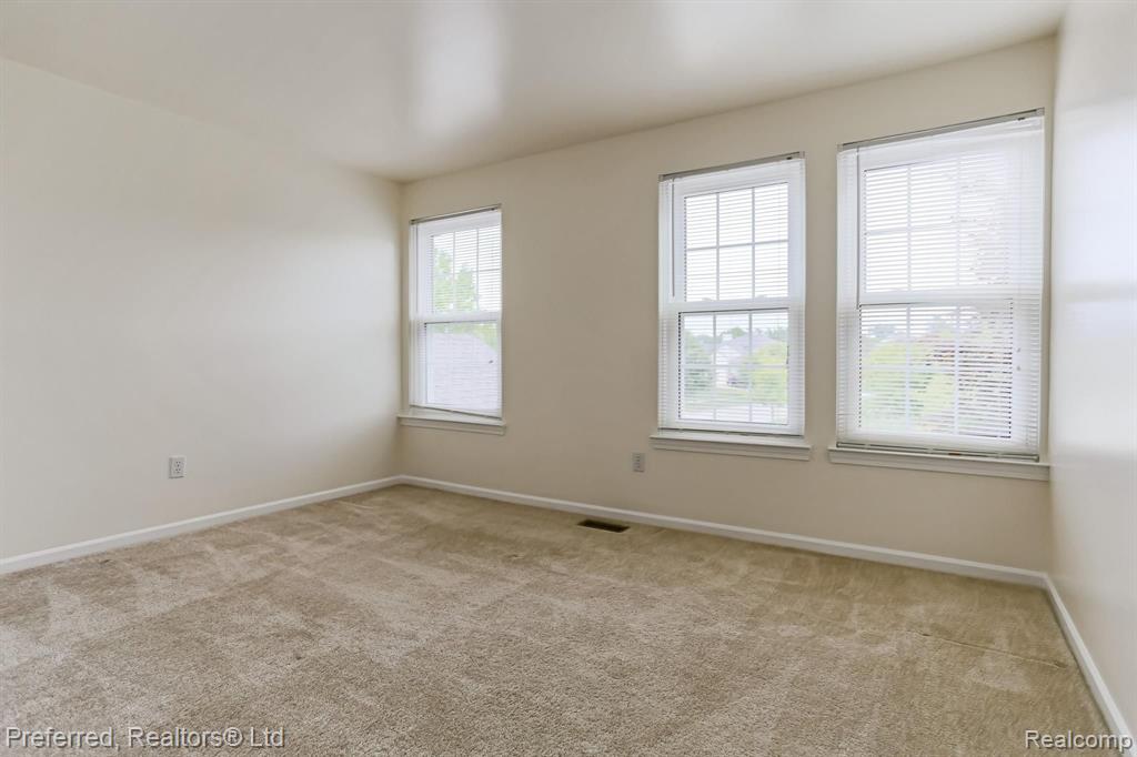 44518 Ridgefield Road Canton, MI 48188 - Photo 25 of 33