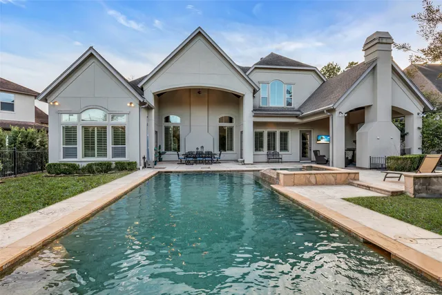 $2,450,000 | 75 South Player Crest Circle, The Woodlands, TX 77382