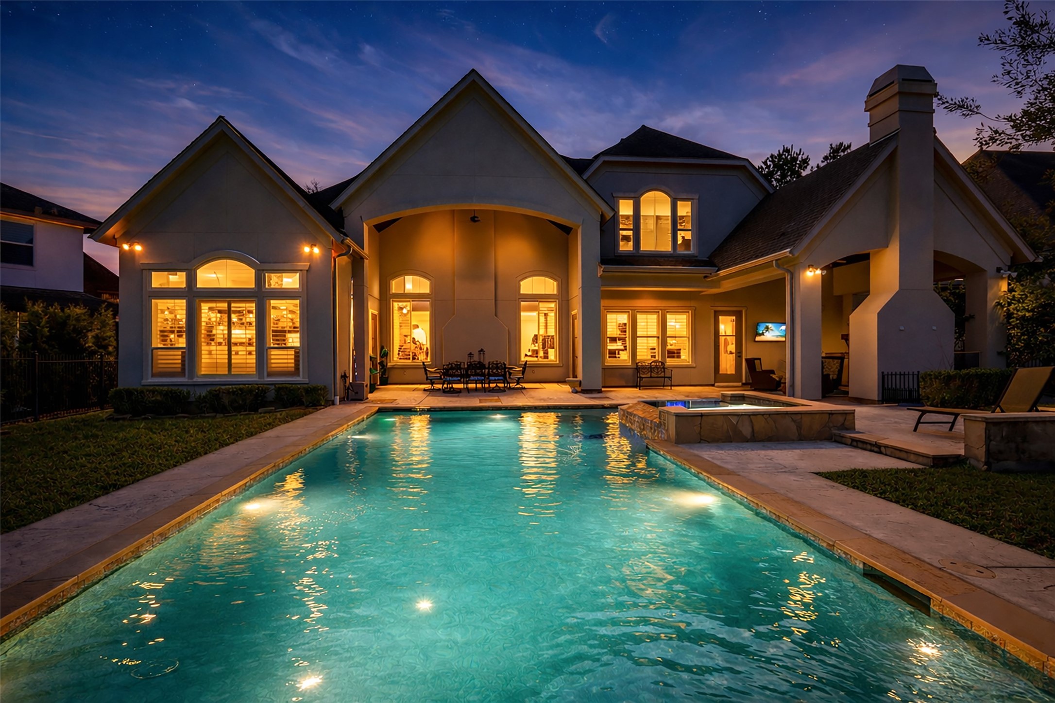 75 South Player Crest Circle Spring, TX 77382 - Photo 39 of 39 a view of a house with swimming pool and a yard
