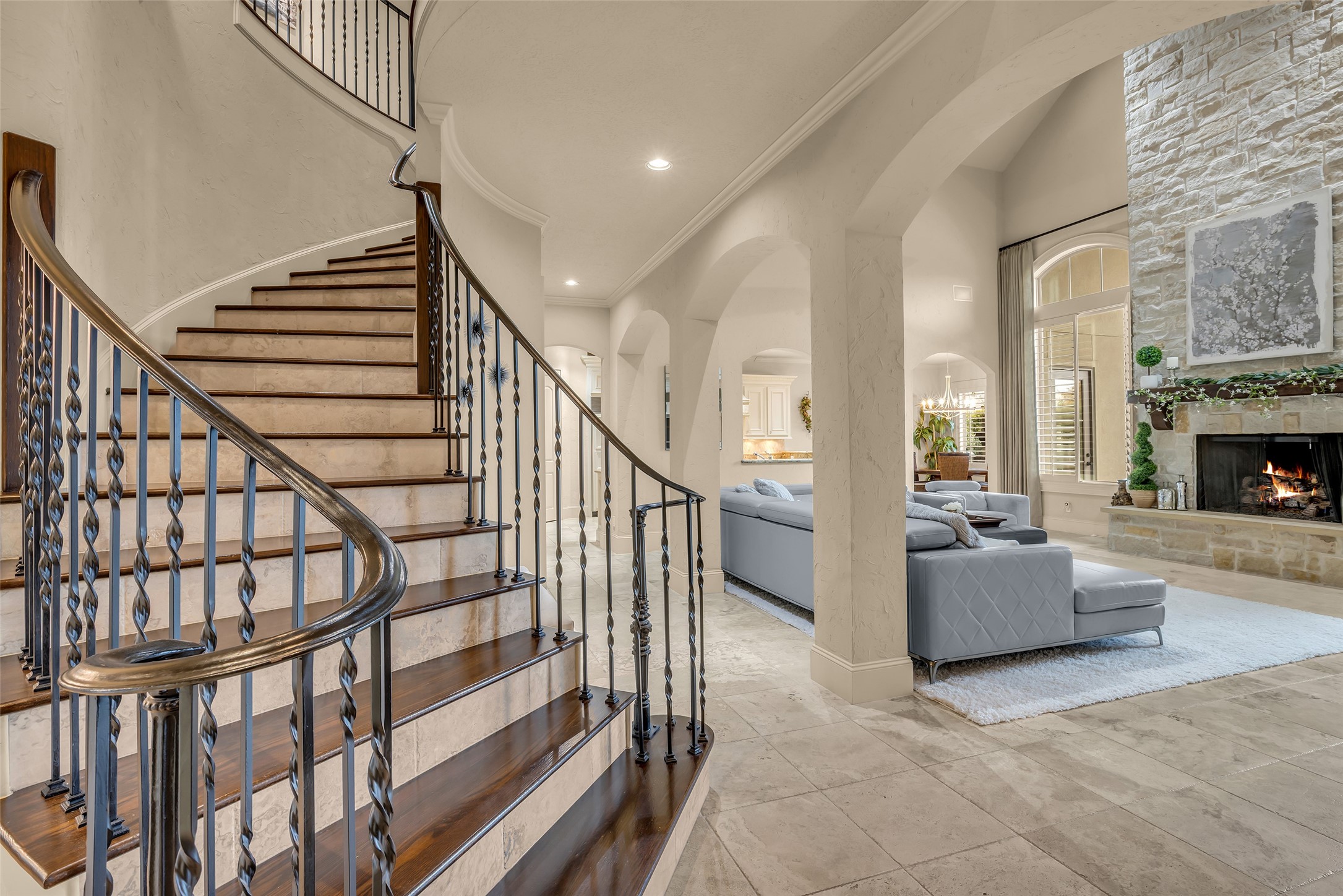 75 South Player Crest Circle Spring, TX 77382 - Photo 5 of 39 a living room with furniture and a fireplace