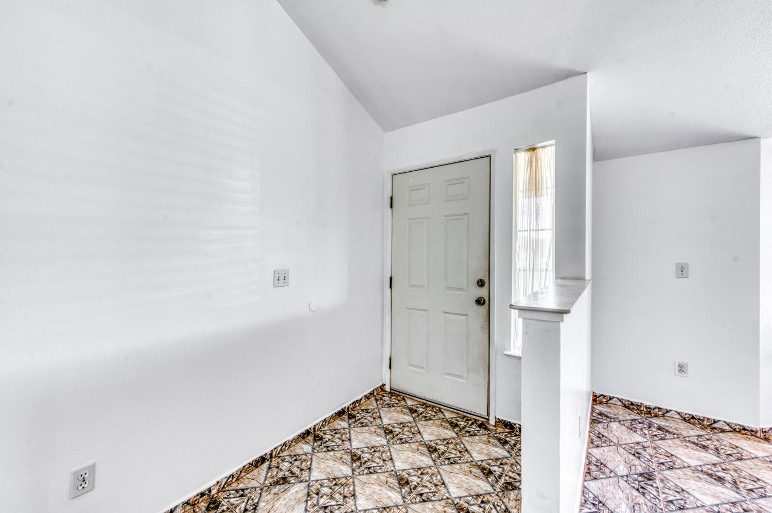 19650 Oakhill Road Madera, CA 93638 - Photo 6 of 49 a view of bathroom