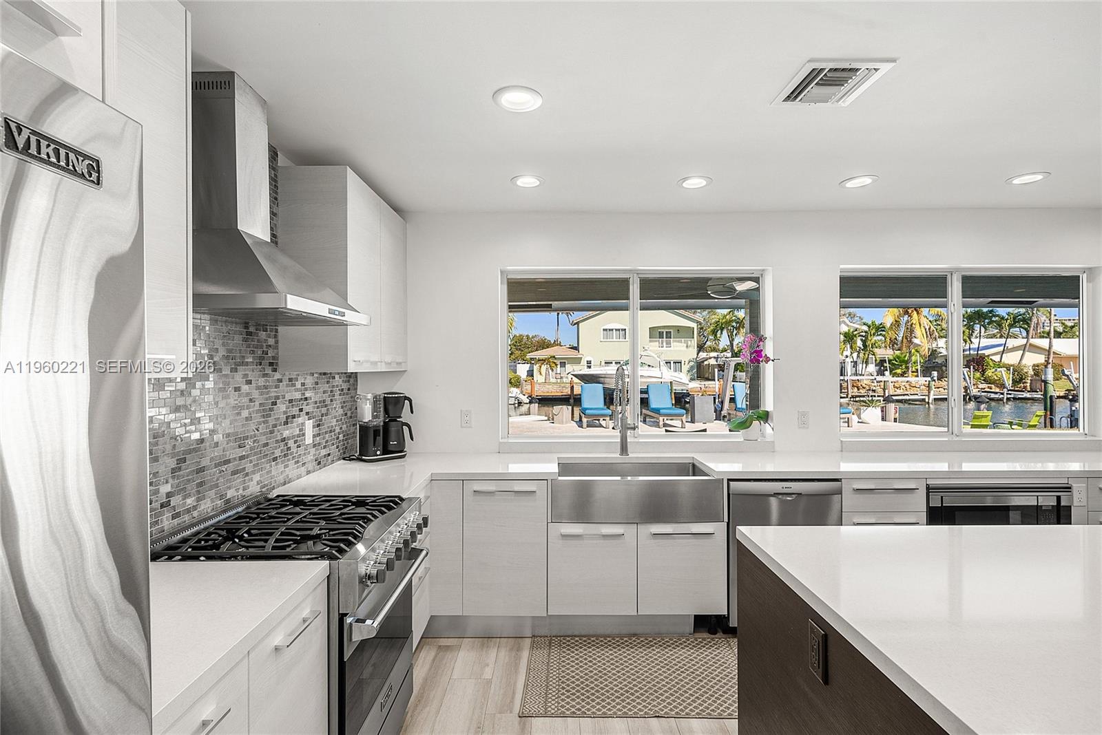 2809 Northeast 32nd Street Lighthouse Point, FL 33064 - Photo 11 of 47