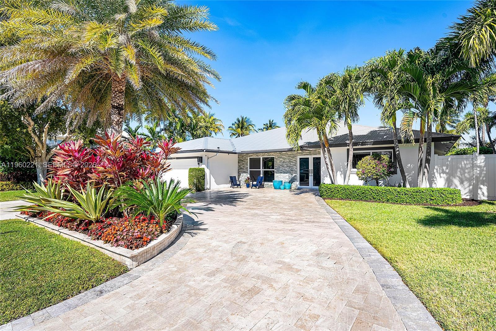 2809 Northeast 32nd Street Lighthouse Point, FL 33064 - Photo 2 of 47