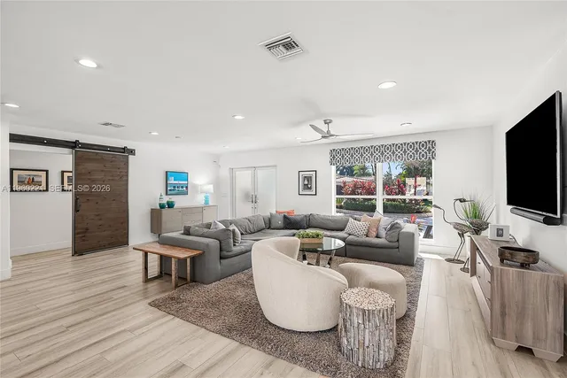 $2,395,000 | 2809 Northeast 32nd Street, Lighthouse Point, FL 33064