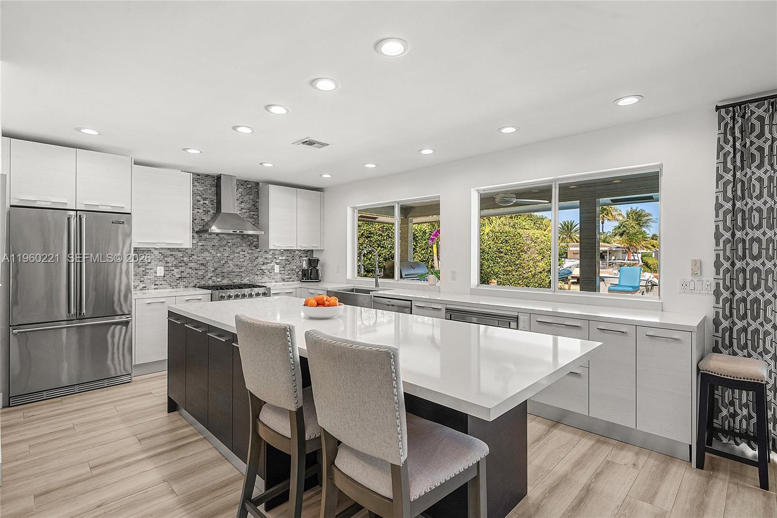 2809 Northeast 32nd Street Lighthouse Point, FL 33064 - Photo 10 of 47