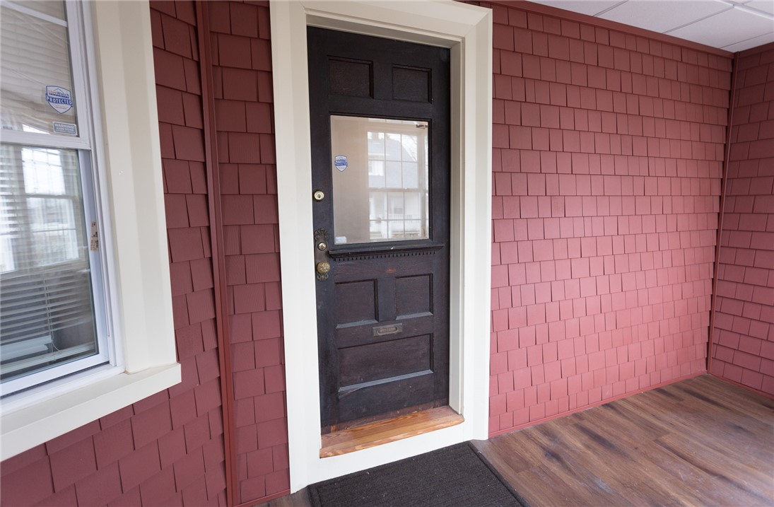 180 Rounds Avenue Providence, RI 02907 - Photo 4 of 37