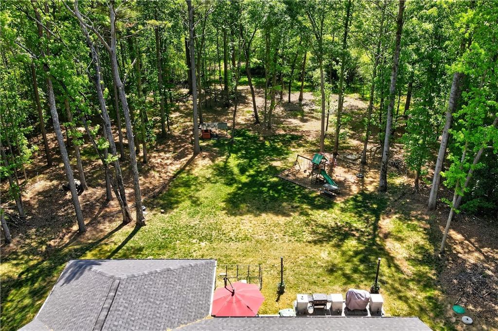 584 Tuxedo Drive Commerce, GA 30530 - Photo 20 of 30 view of outdoor space and yard