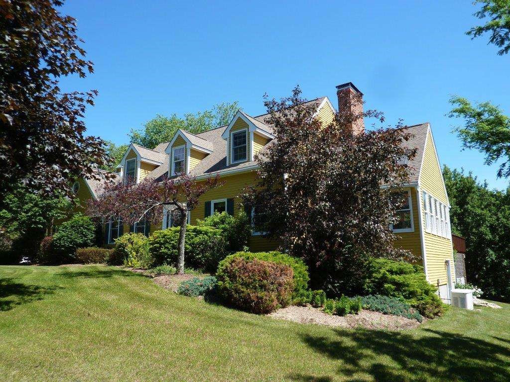 75 S Road Deerfield, NH 03037 - Photo 2 of 36