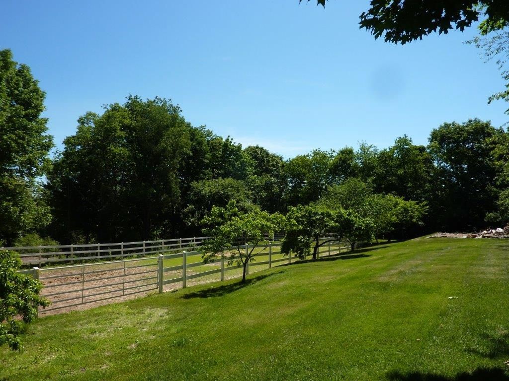 75 S Road Deerfield, NH 03037 - Photo 6 of 36