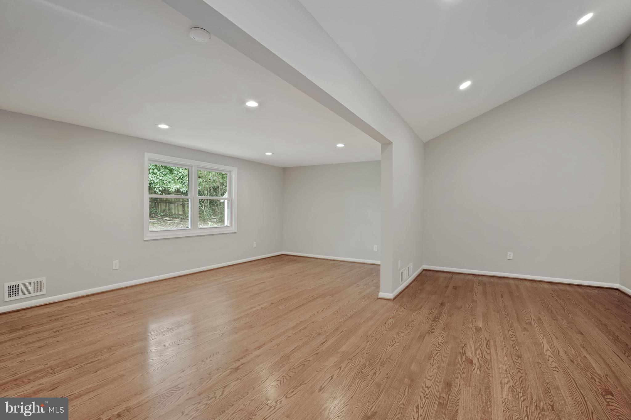 6318 Beryl Road Alexandria, VA 22312 - Photo 8 of 28