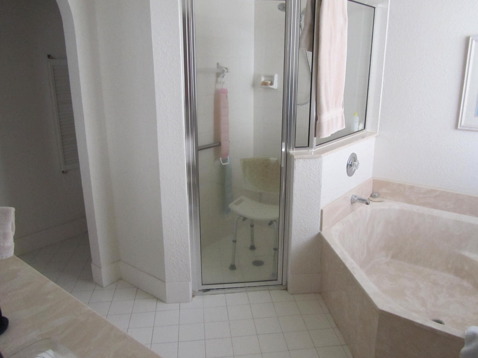 23342 Torre Circle Boca Raton, FL 33433 - Photo 8 of 11 Master bathroom