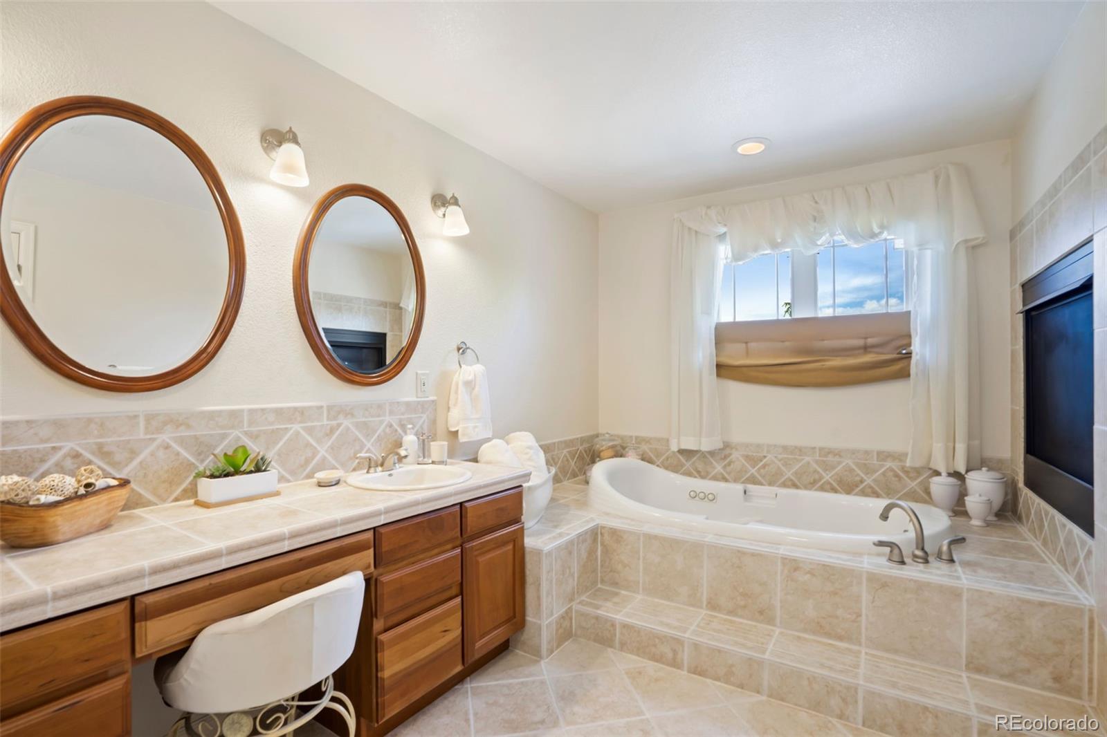 2056 Ridge W Drive Windsor, CO 80550 - Photo 25 of 40
