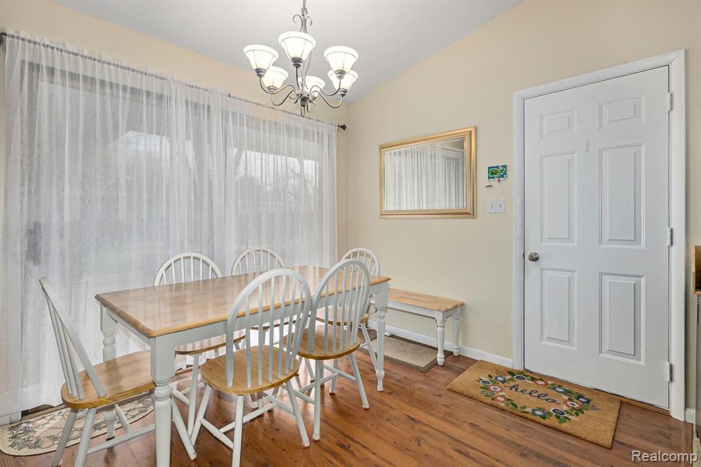30960 Pear Ridge Farmington Hills, MI 48334 - Photo 10 of 38
