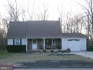 338 Rancocas Boulevard Mount Laurel, NJ 08054 - Photo 1 of 6