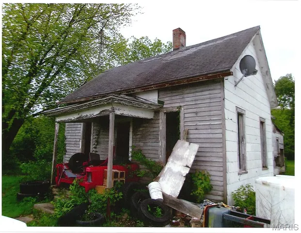 $6,950 | 456 East 2595th Avenue, Ramsey, IL 62080