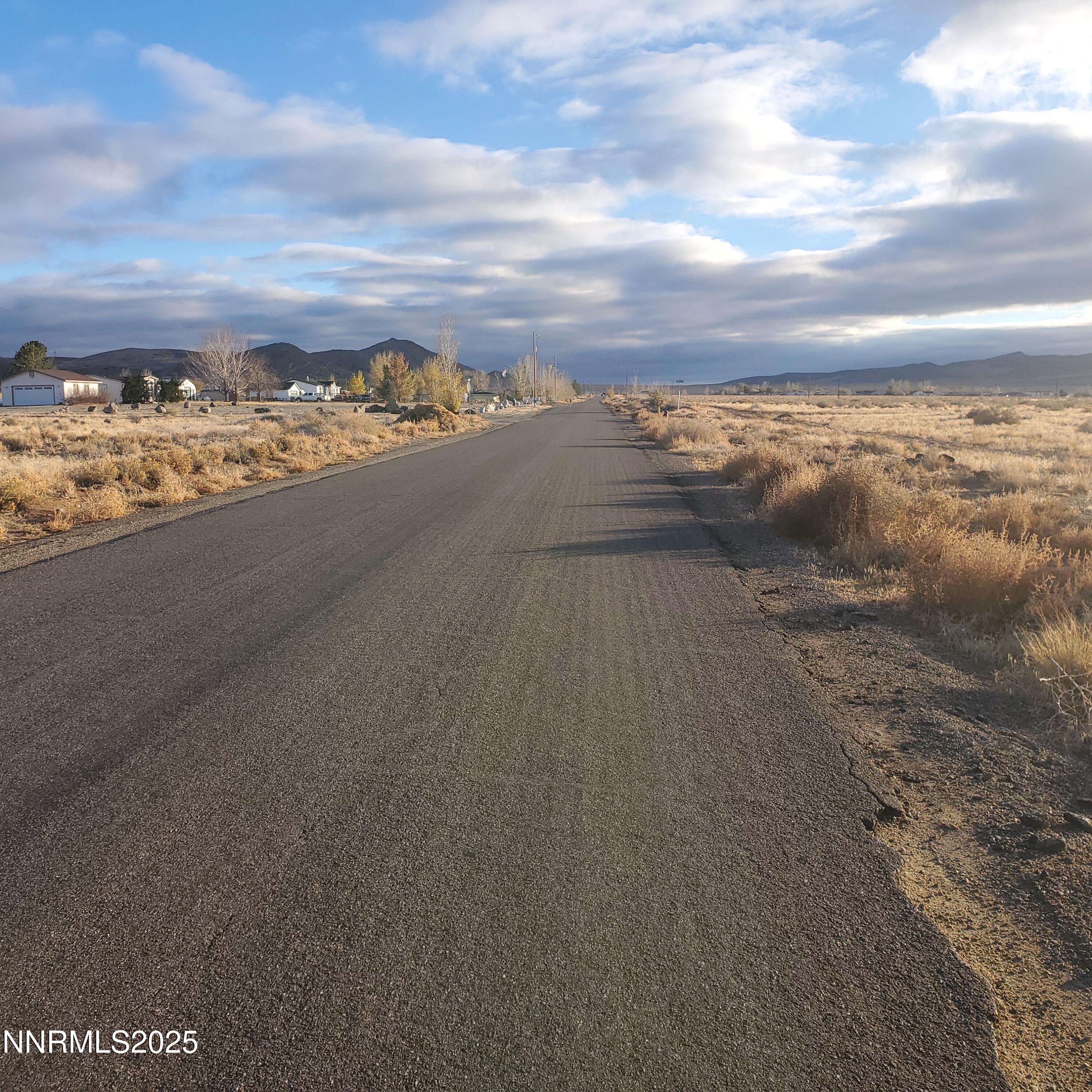 45 Nadel Lane Yerington, NV 89447 - Photo 3 of 6 a view of city and ocean
