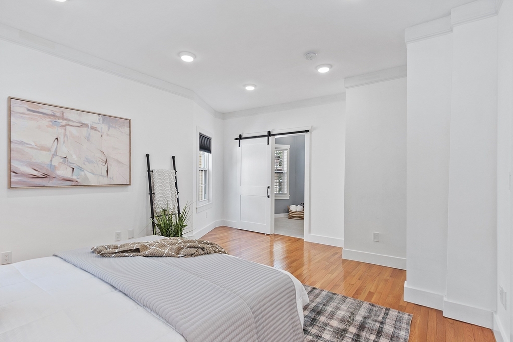 19 Conwell Street, Unit 1 Somerville, MA 02143 - Photo 20 of 32