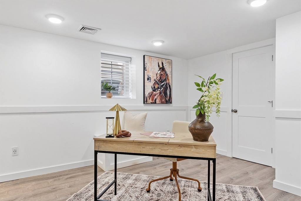 19 Conwell Street, Unit 1 Somerville, MA 02143 - Photo 22 of 32