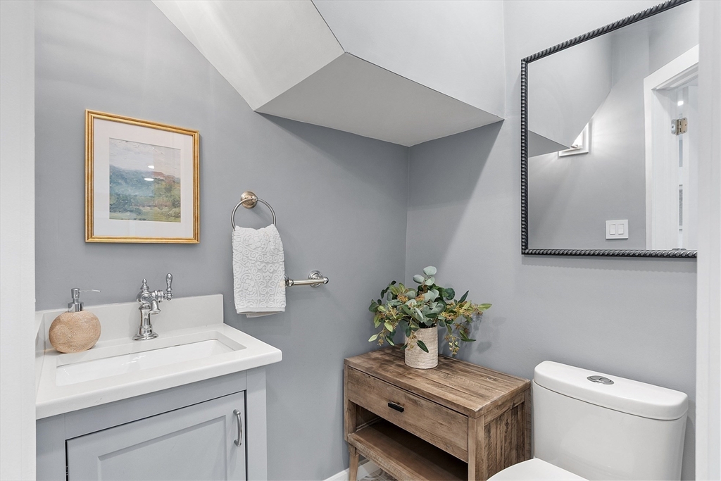 19 Conwell Street, Unit 1 Somerville, MA 02143 - Photo 27 of 32