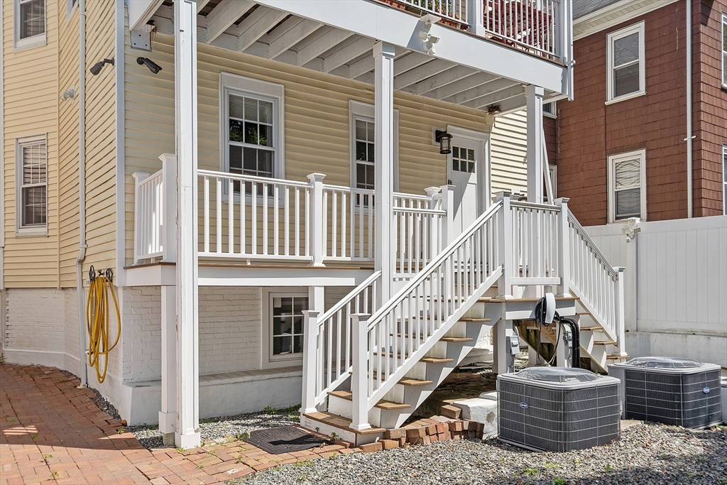 19 Conwell Street, Unit 1 Somerville, MA 02143 - Photo 28 of 32