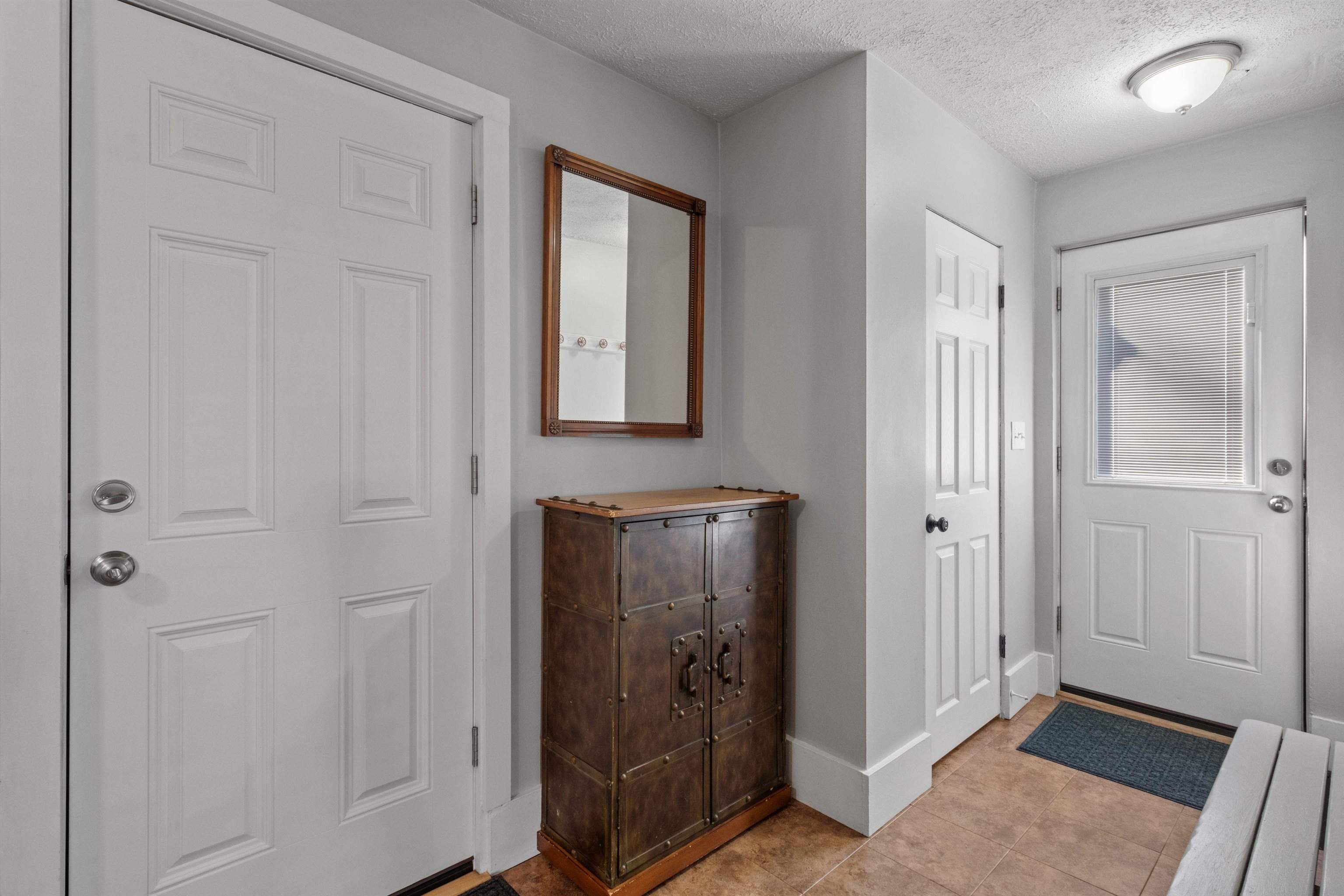 65 South Elm Street, Unit 2 Manchester, NH 03103 - Photo 11 of 28