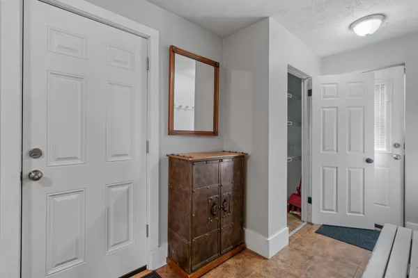 $2,200 | 65 South Elm Street, Unit 2, Manchester, NH 03103