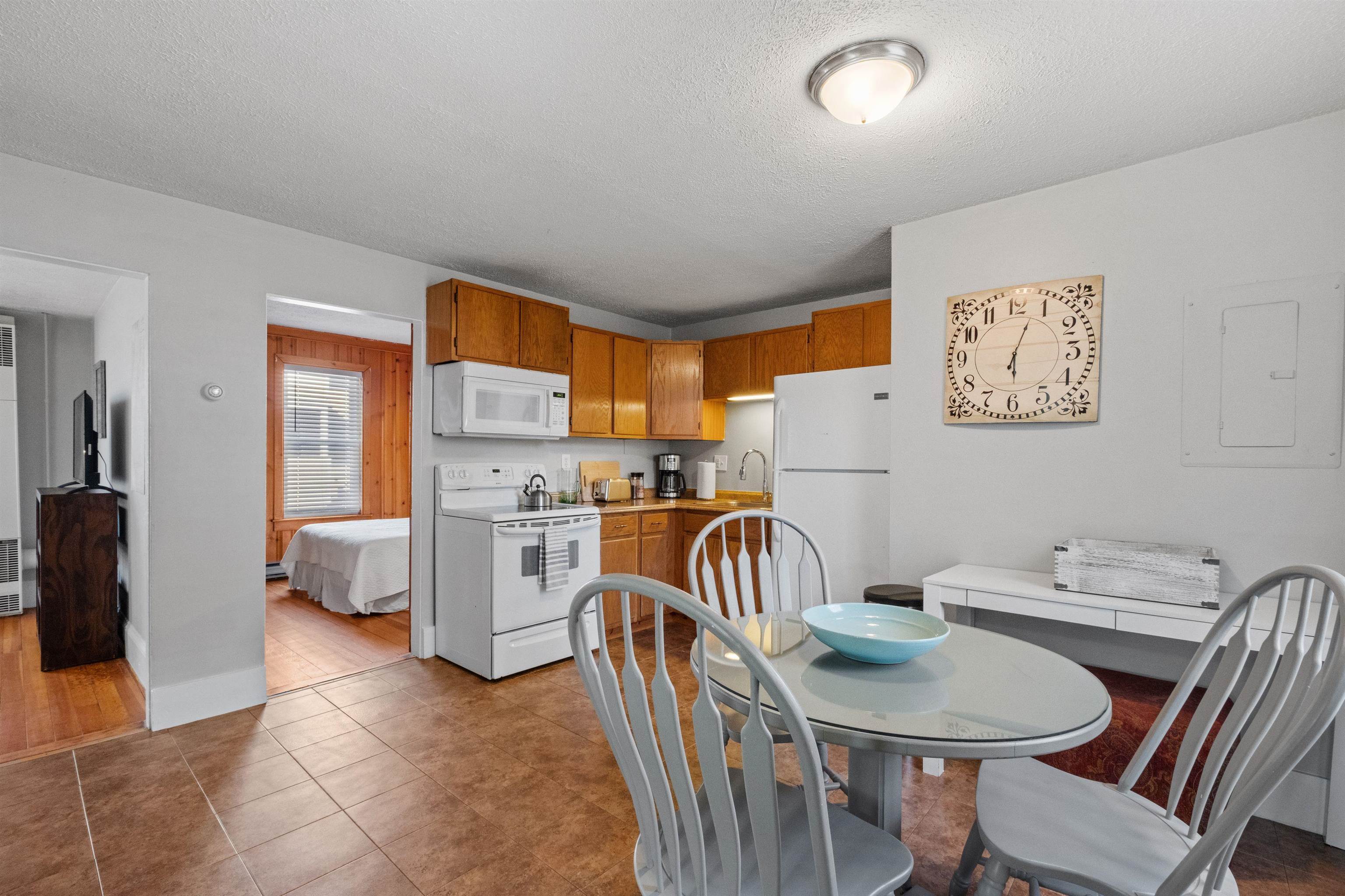 65 South Elm Street, Unit 2 Manchester, NH 03103 - Photo 25 of 28