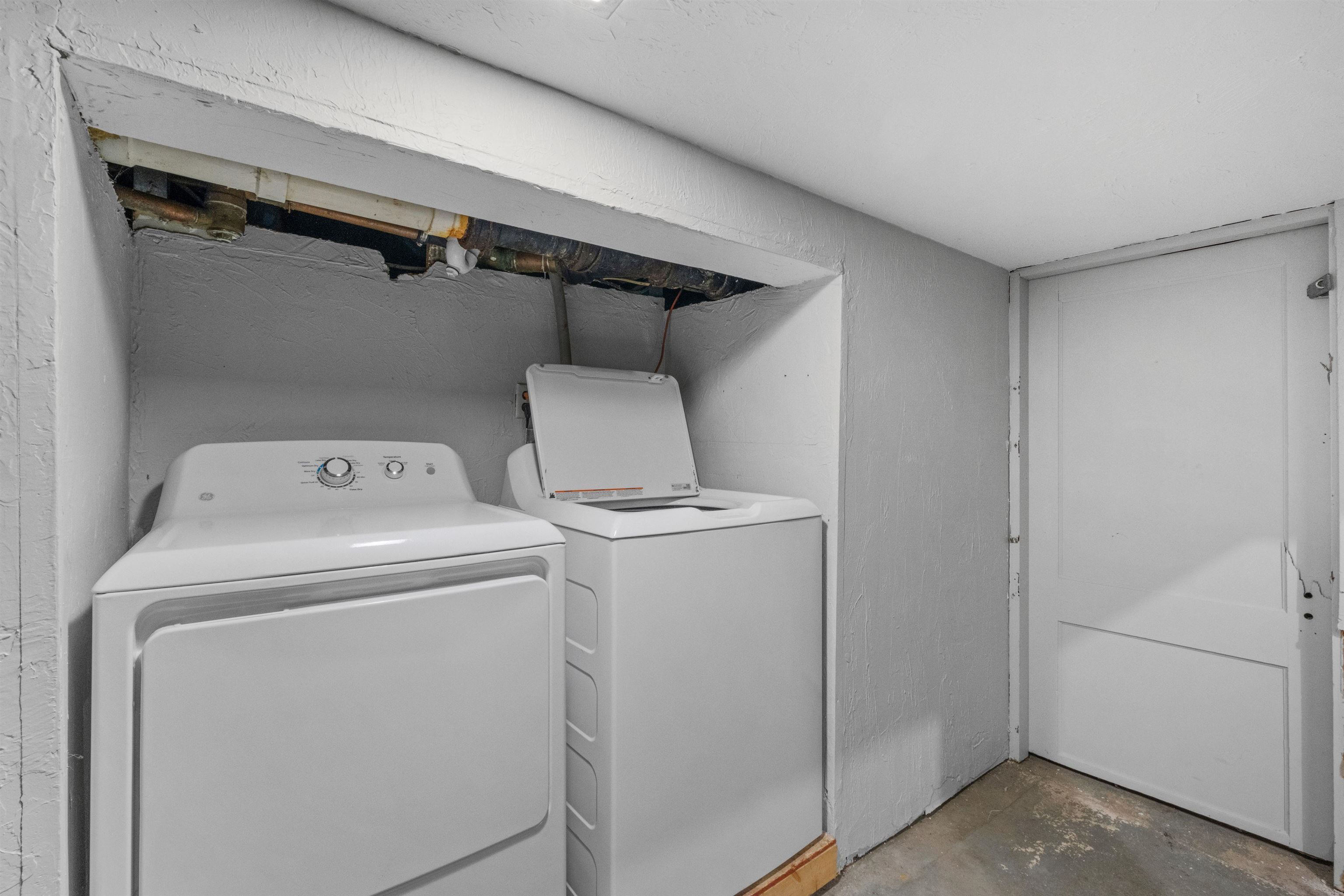 65 South Elm Street, Unit 2 Manchester, NH 03103 - Photo 26 of 28