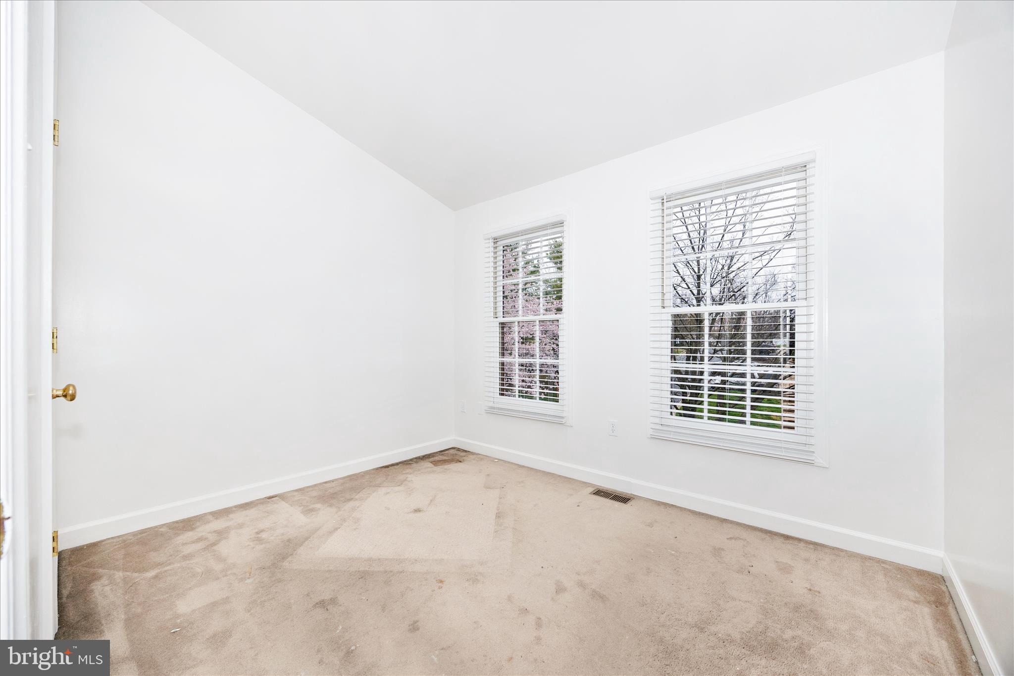 5577 Rivendell Place Frederick, MD 21703 - Photo 26 of 51 an empty room with a window