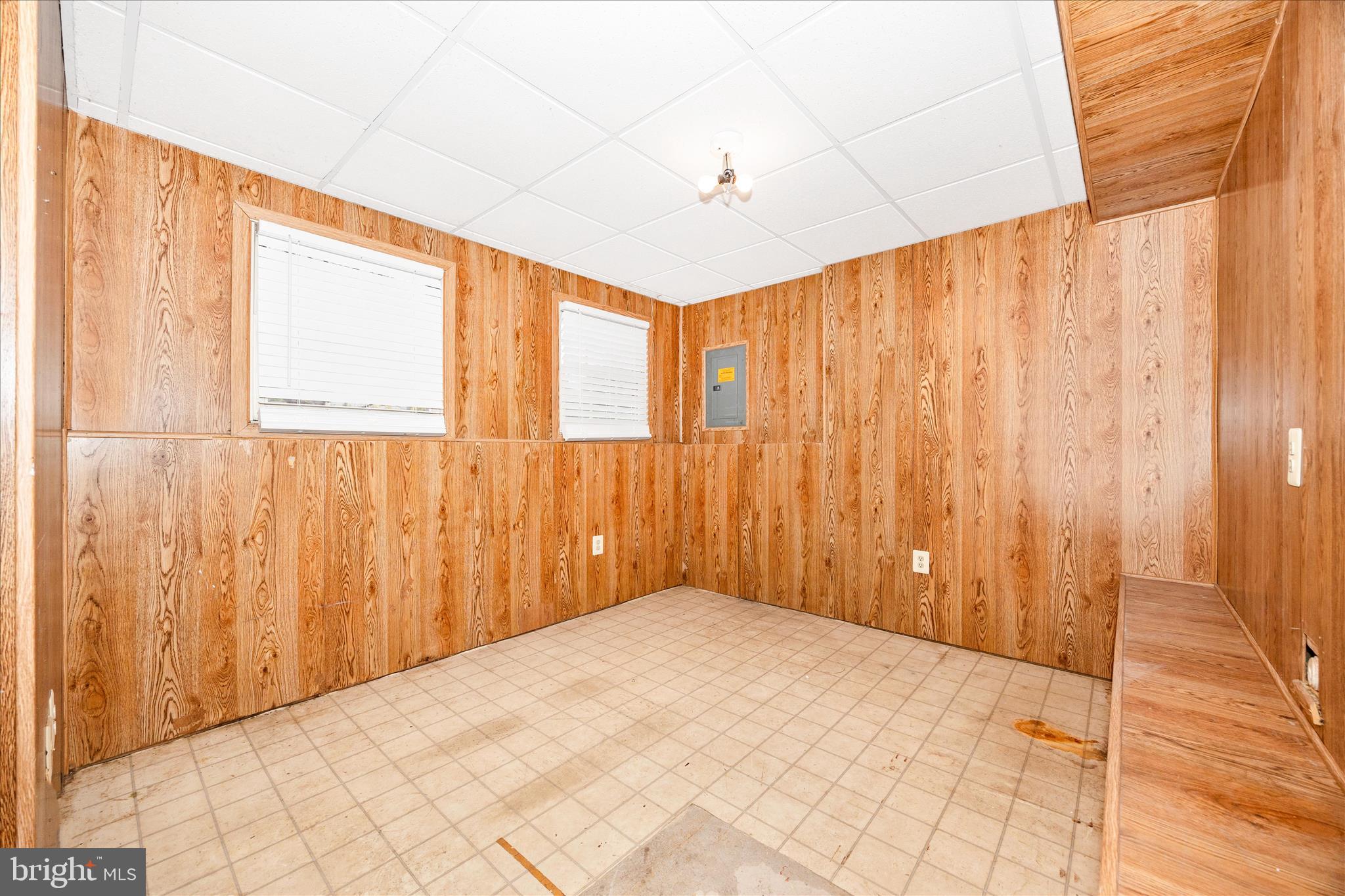 5577 Rivendell Place Frederick, MD 21703 - Photo 34 of 51 a view of a room with a wooden floor and curtain