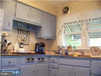 1347 Southampton Road Philadelphia, PA 19116 - Photo 3 of 12 Kitchen