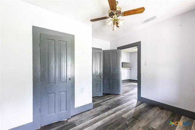 $169,000 | 1515 Moulton Street, Shiner, TX 77984