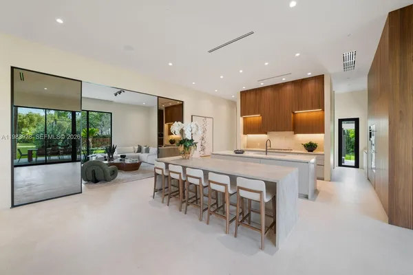 $22,000,000 | 5545 Southwest 81st Terrace, Miami, FL 33143