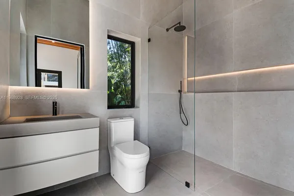 $22,000,000 | 5545 Southwest 81st Terrace, Miami, FL 33143