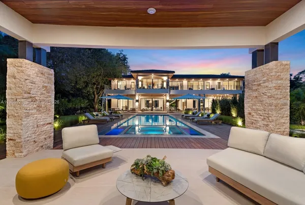 $22,000,000 | 5545 Southwest 81st Terrace, Miami, FL 33143