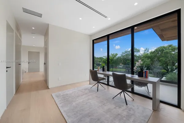 $22,000,000 | 5545 Southwest 81st Terrace, Miami, FL 33143