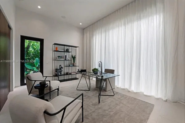 $22,000,000 | 5545 Southwest 81st Terrace, Miami, FL 33143