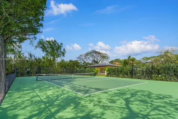 $22,000,000 | 5545 Southwest 81st Terrace, Miami, FL 33143