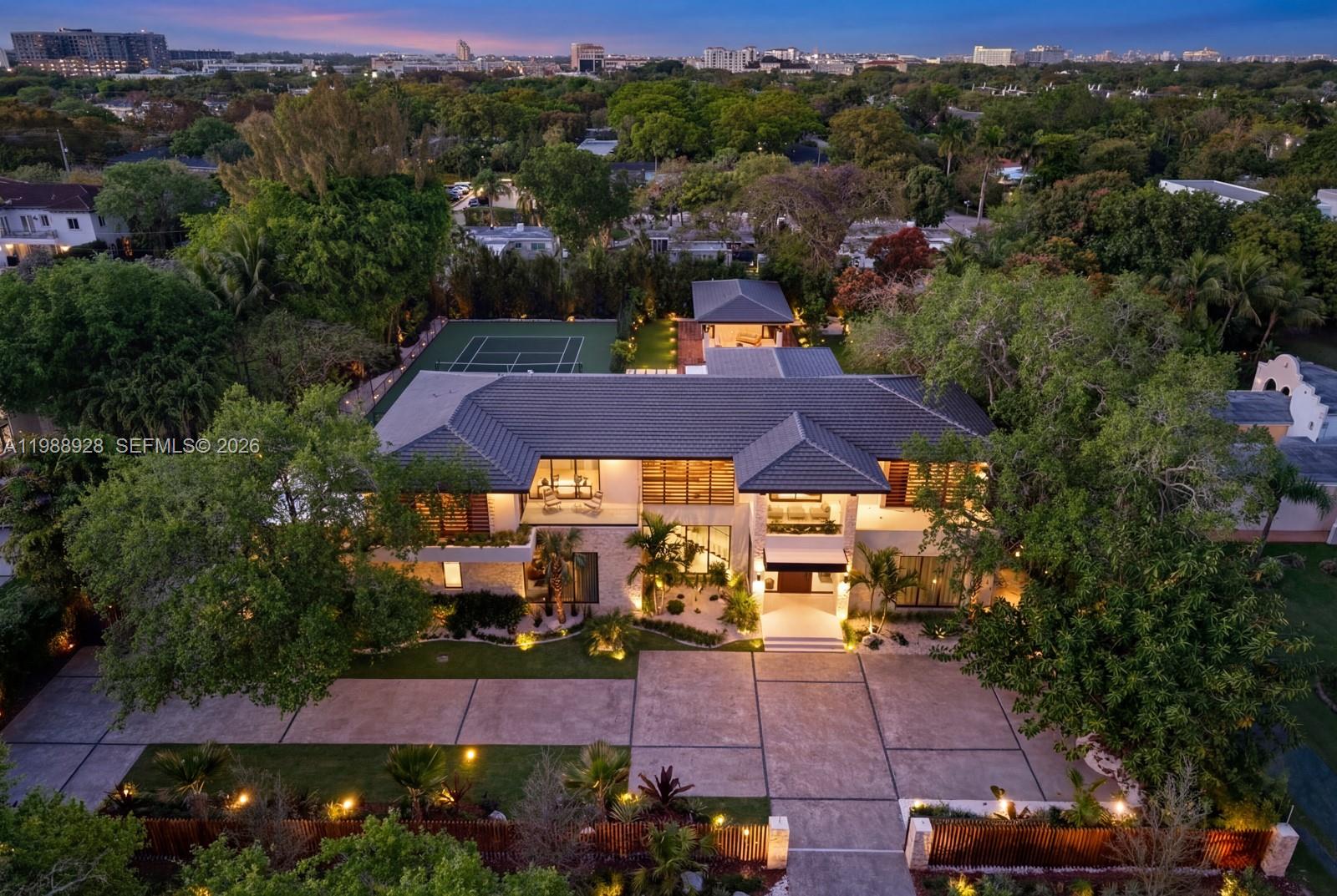5545 Southwest 81st Terrace Miami, FL 33143 - Photo 89 of 100 an aerial view of a house with a garden