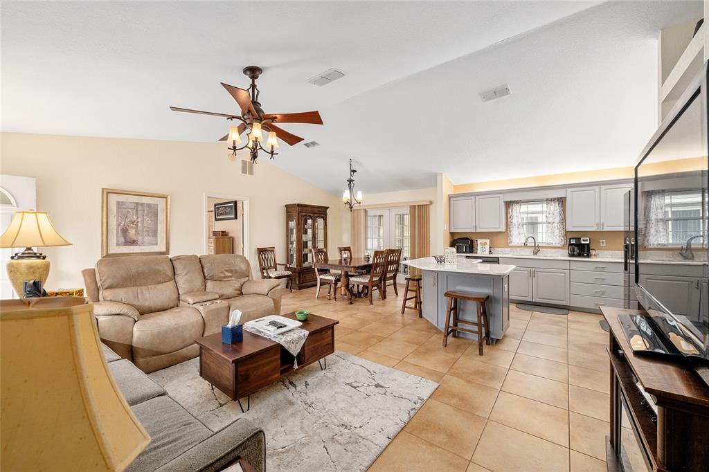 8516 Southeast 137th Loop Summerfield, FL 34491 - Photo 11 of 67