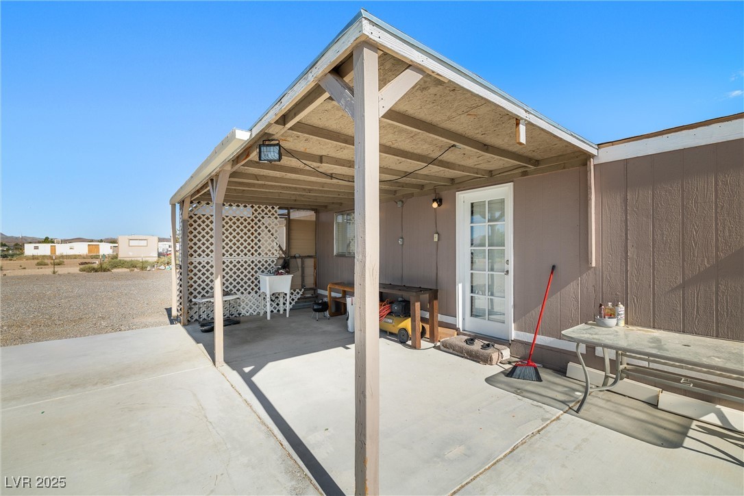 3581 West Dyer Road Pahrump, NV 89048 - Photo 24 of 31 View of patio